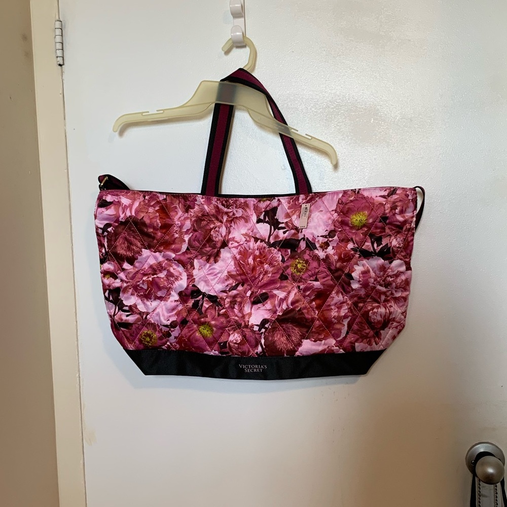 Victorias Secret Weekender floral Bag